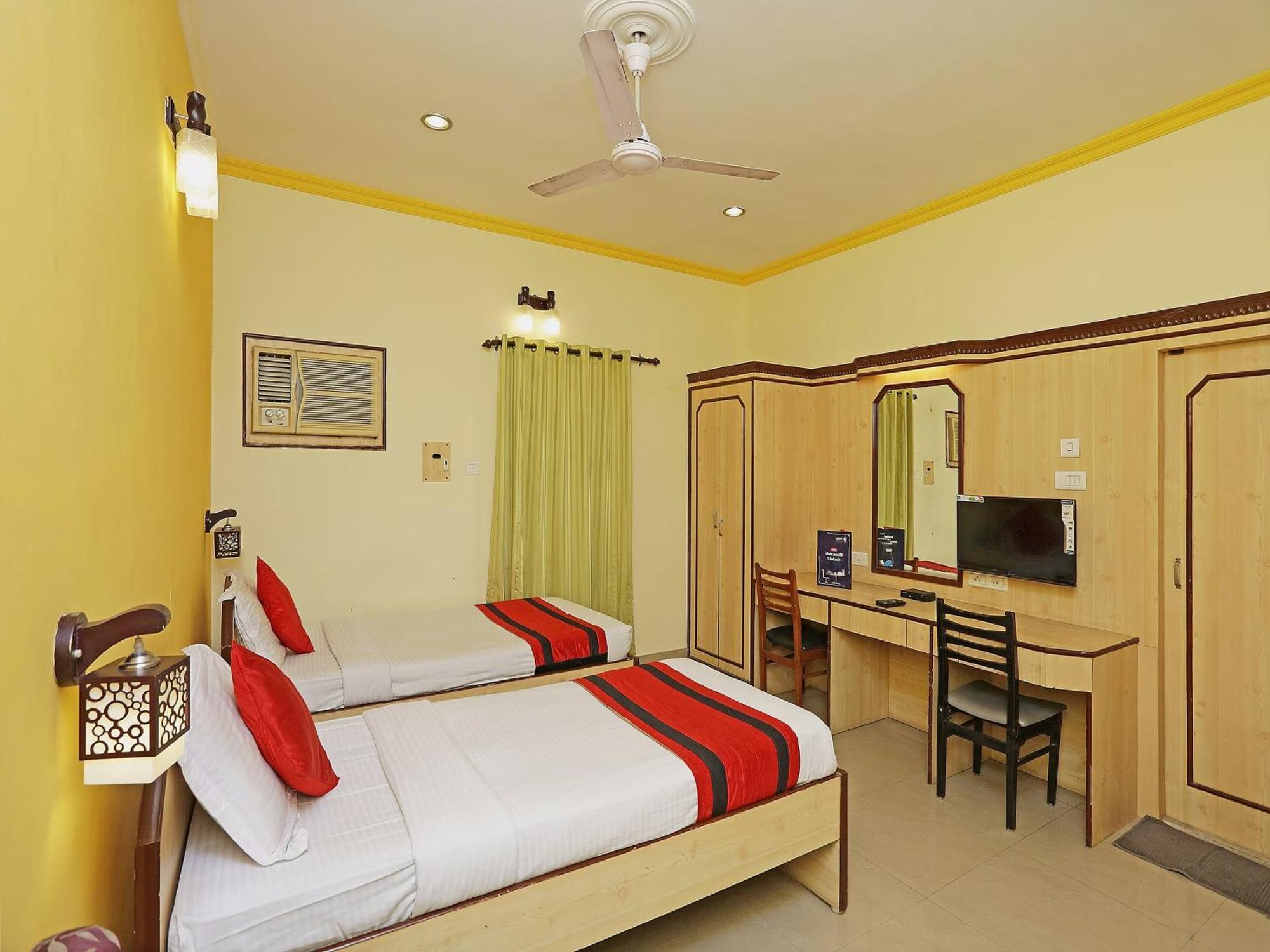 Homely Raj Kolkata Exterior photo